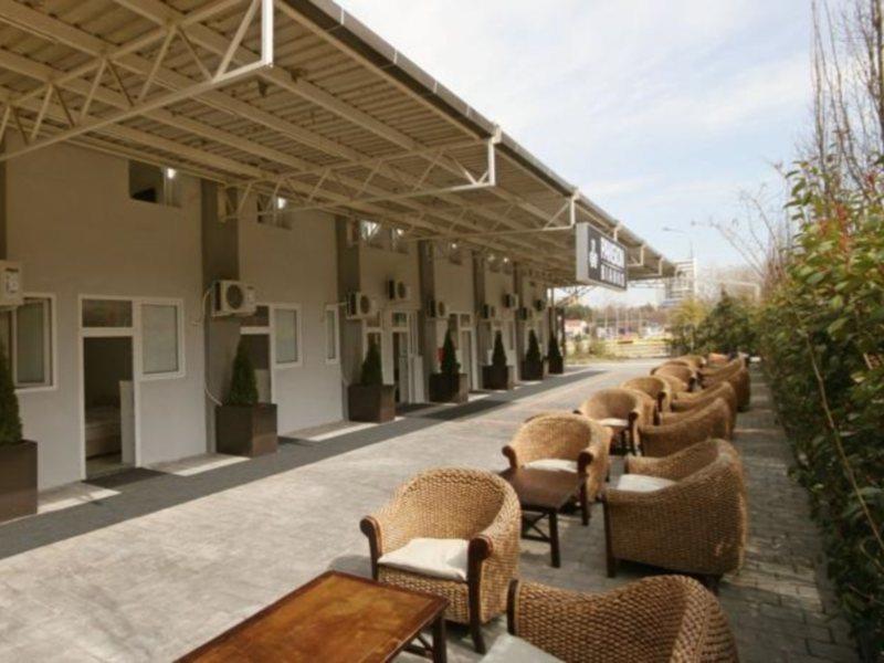Pansion Bianko Hotel Skopje Bagian luar foto